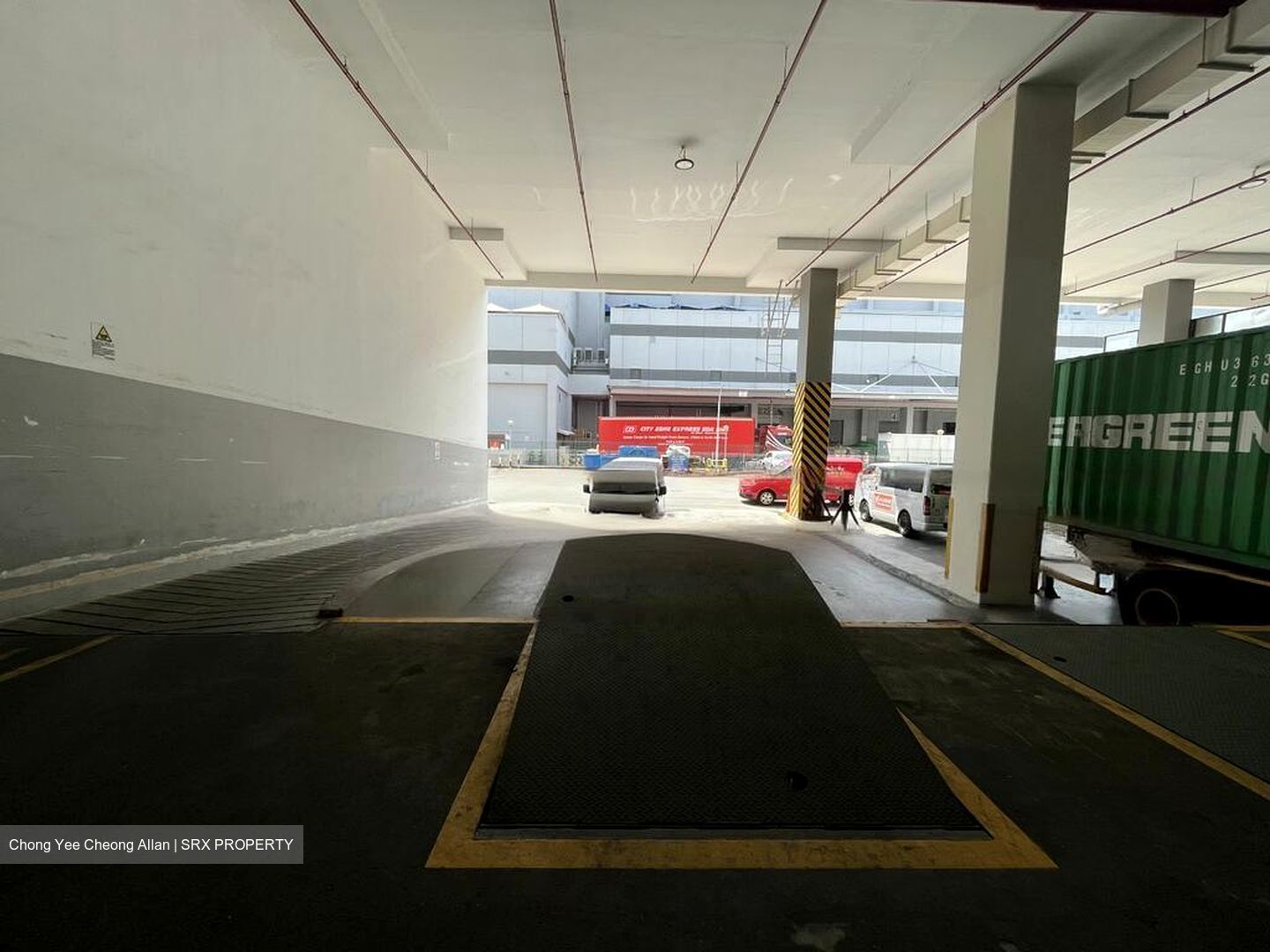 Changi South Street 2 (D16), Warehouse #455321771